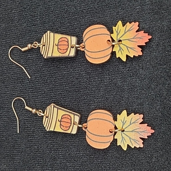 NEW WOODEN PUMPKIN COFFEE MAPLE LEAF DANGLE EARRINGS - Picture 4 of 5